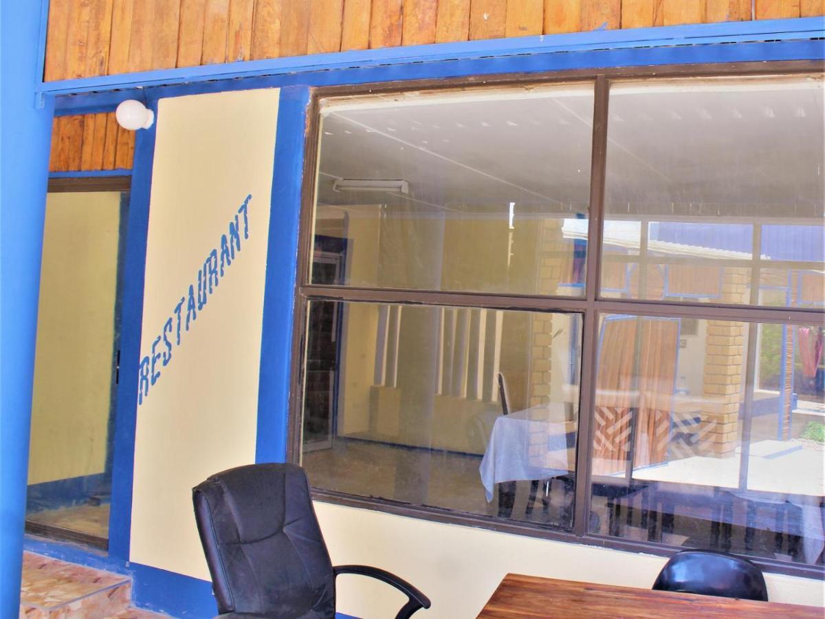P Wake Guesthouse Opuwo Εξωτερικό φωτογραφία